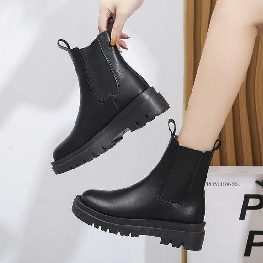EB | Retro Stiefel mit Dickem Quadratischen Absatz