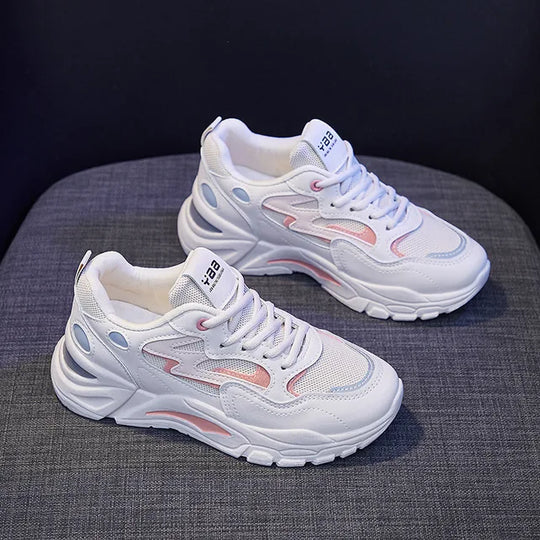 Strahlend Weiße Sneakers EB