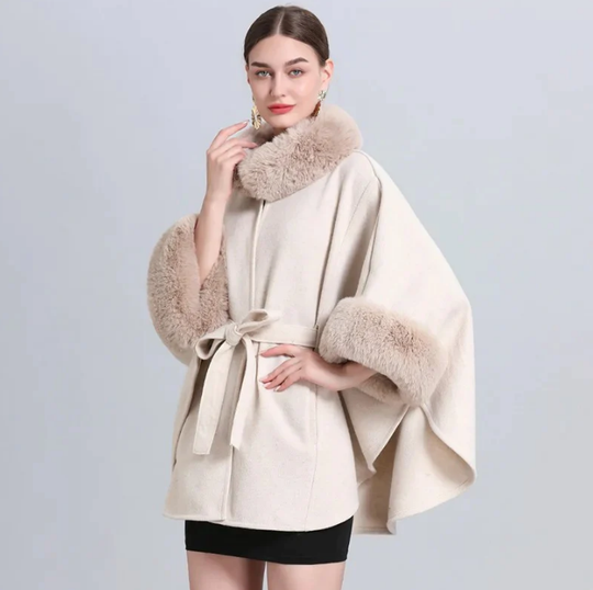 EB | Winter Cape Mantel