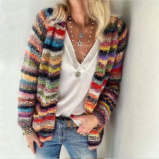 EB | Moderne und Modische Winter Strickjacke