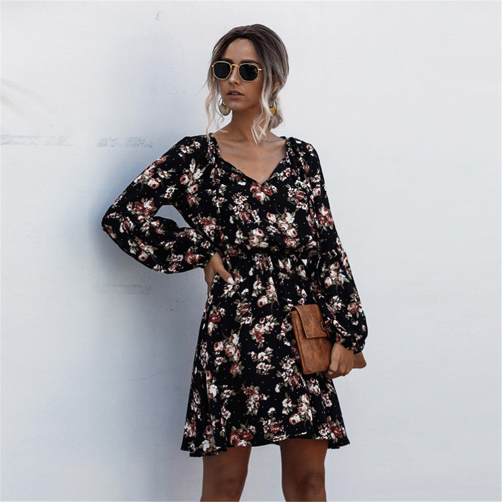 Damen Freizeitkleid mit floralem Design und elegantem V-Ausschnitt EB