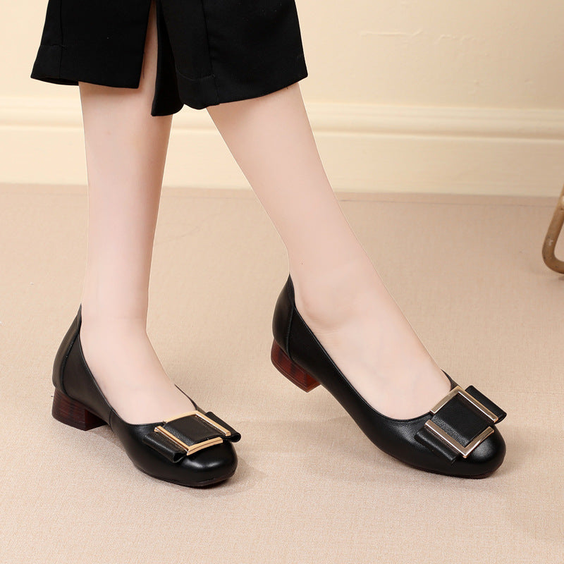 Damen elegante Ballerinas mit modischem Schnallendetail und komfortablem Blockabsatz EB
