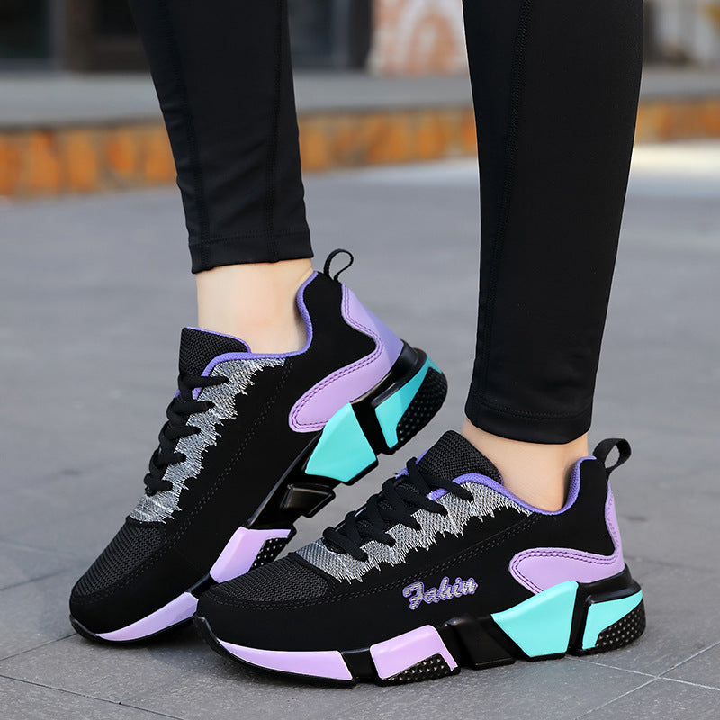 Damen Sportliche Sneakers mit atmungsaktivem Mesh-Obermaterial und rutschfestem Profil EB