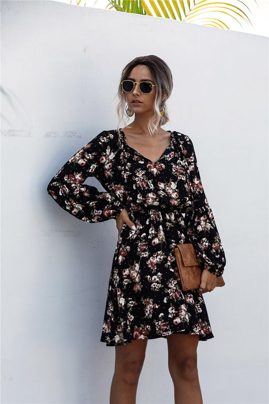 Damen Freizeitkleid mit floralem Design und elegantem V-Ausschnitt EB
