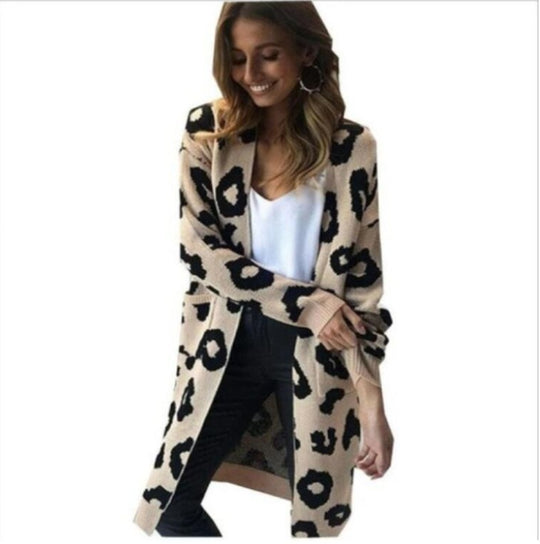 Damen Langstrickjacke mit trendigem Leopardenmuster EB