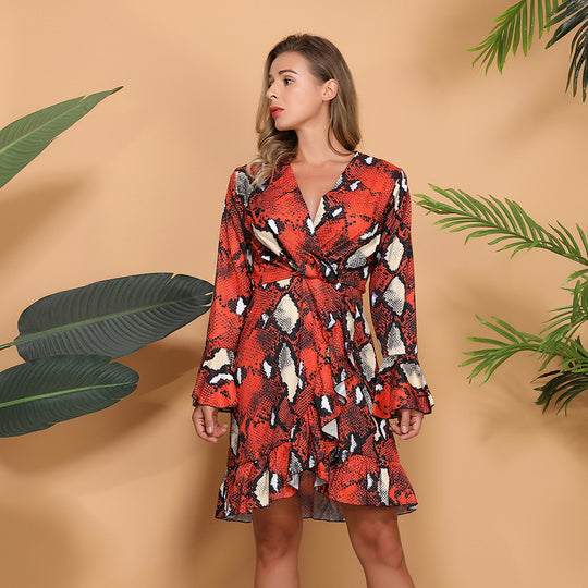 Damen Wickelkleid mit trendy Schlammintarsien und artvollen Volantärmeln EB