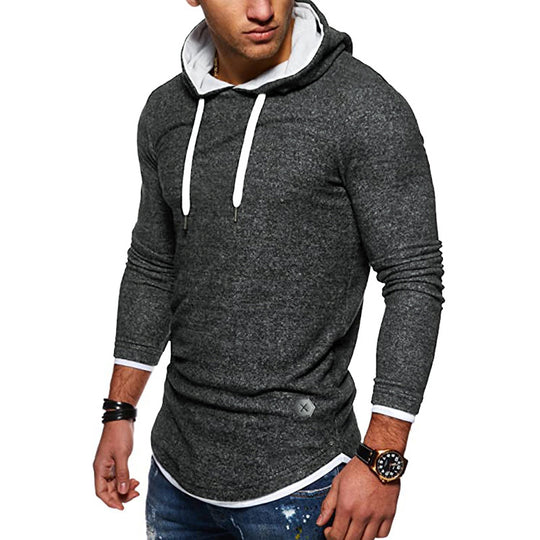 Herren Sweatshirt mit innovativem Layering-Design und kontrastierender Kapuze EB