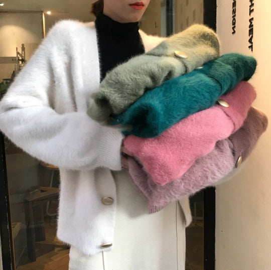 Damen Flauschige Strickjacke mit großen Knöpfen und voluminösen Ärmeln EB