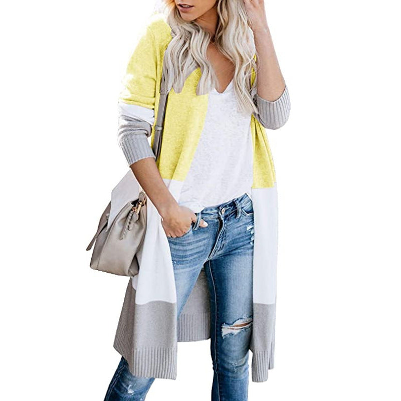 Damen modische langärmlige Strickjacke mit angesagtem Farbblockdesign EB