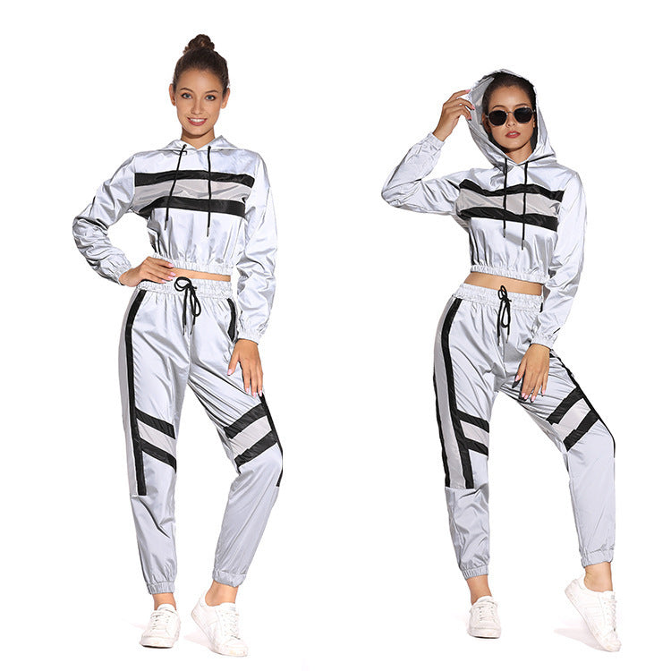Damen cropped Kapuzenpullover im sportlichen Stil mit Kontraststreifen EB