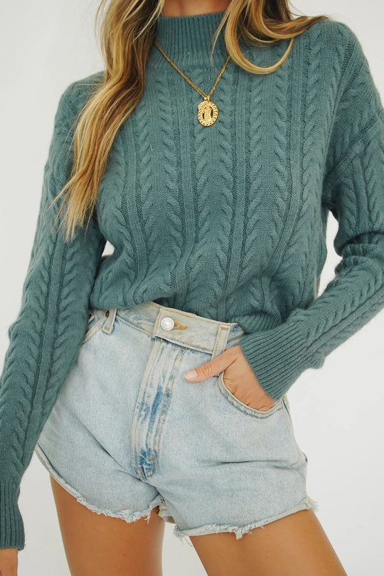 Damen Feinstrickpullover mit klassischem Zopfmuster und hohem Kragen EB