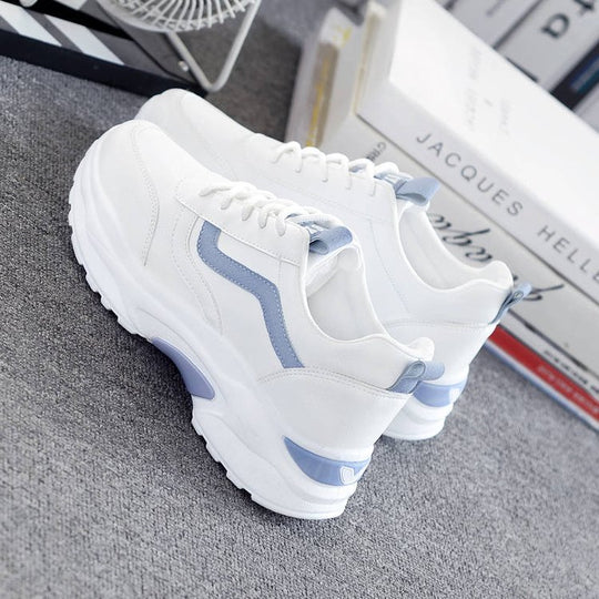 Damen Sportliche Sneaker mit gepolsterter Laufsohle und atmungsaktivem Obermaterial EB