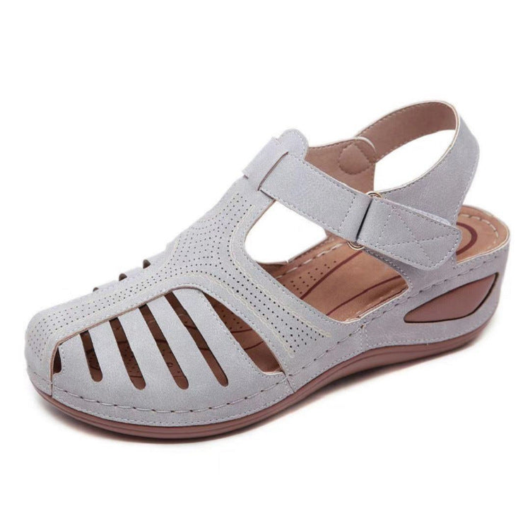 Damen Bequeme luftige Sandalen mit modischen Cut-Outs EB