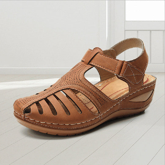 Damen Bequeme luftige Sandalen mit modischen Cut-Outs EB