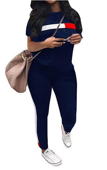 Damen Sportliches Set aus Kurzarmshirt und Jogginghose EB