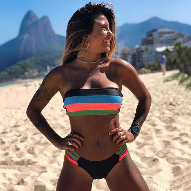 Damen Bandeau-Bikini mit trendigen Streifen EB
