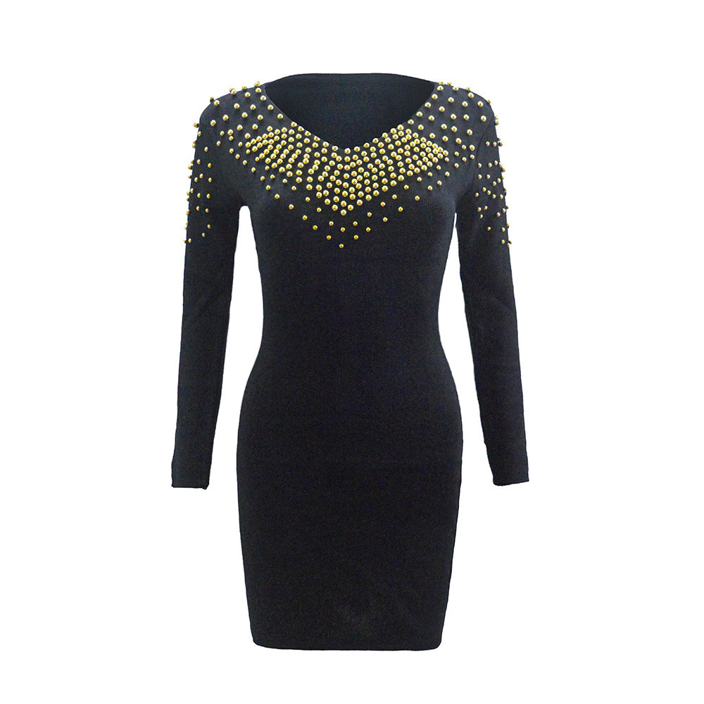 Damen Figurbetontes Minikleid mit goldenen Nieten und V-Ausschnitt EB