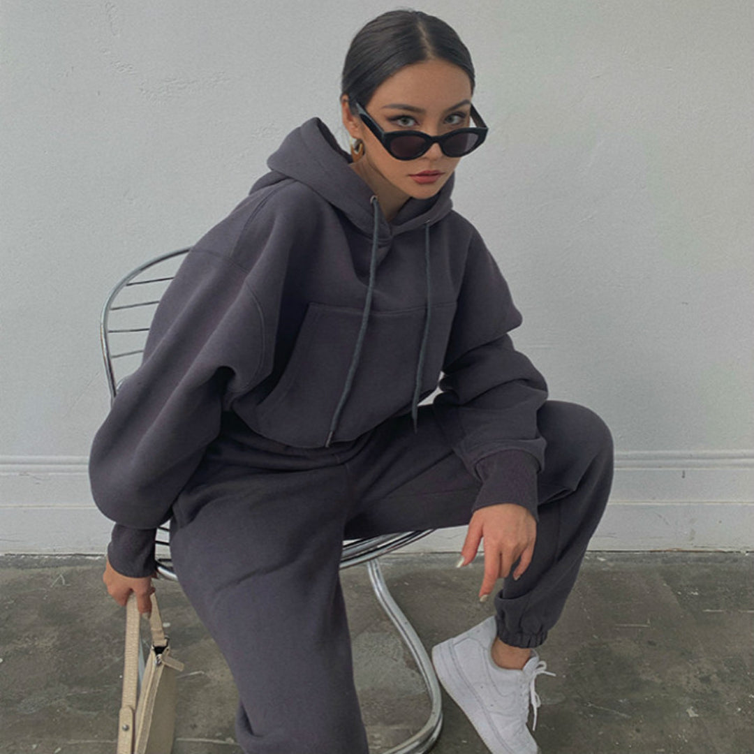 Damen nan kuscheliges kurzes Kapuzenpullover- und hochgeschnittene Jogginghose Set EB
