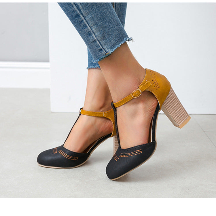Damen Elegante T-Strap Pumps mit komfortablem Blockabsatz EB