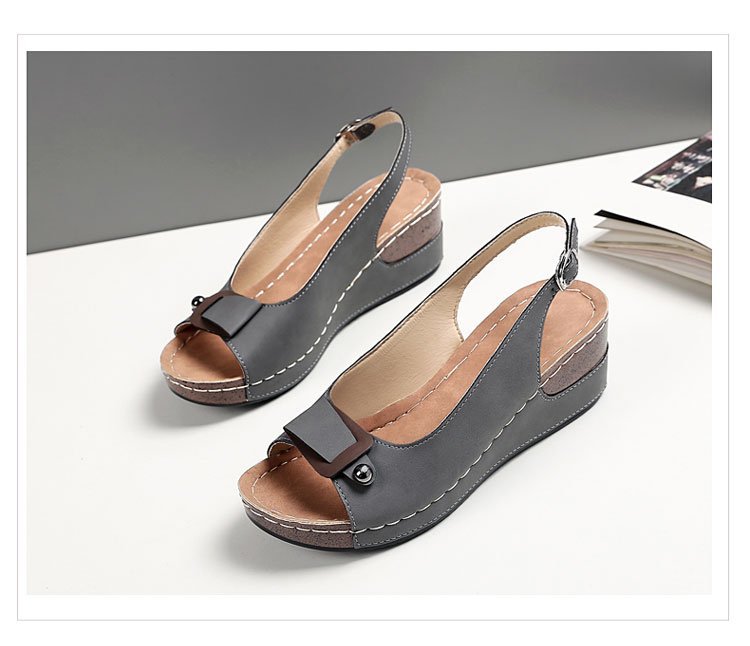 Damen Komfortable Sandalen mit verstellbarem Riemen und gepolstertem Fußbett EB
