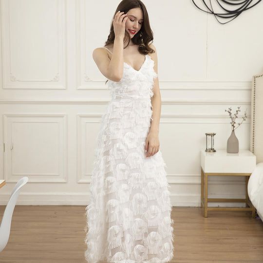 Damen Maxikleid mit trendigen Fransen und verführerischem V-Ausschnitt EB