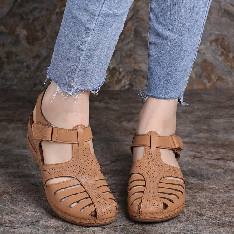 Damen Komfortable Sandalen mit atmungsaktiven Riemen und anatomischen Fußbett EB