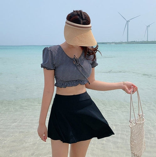 Damen Cropped Oberteil mit Rüschensaum und charmantem Karomuster EB