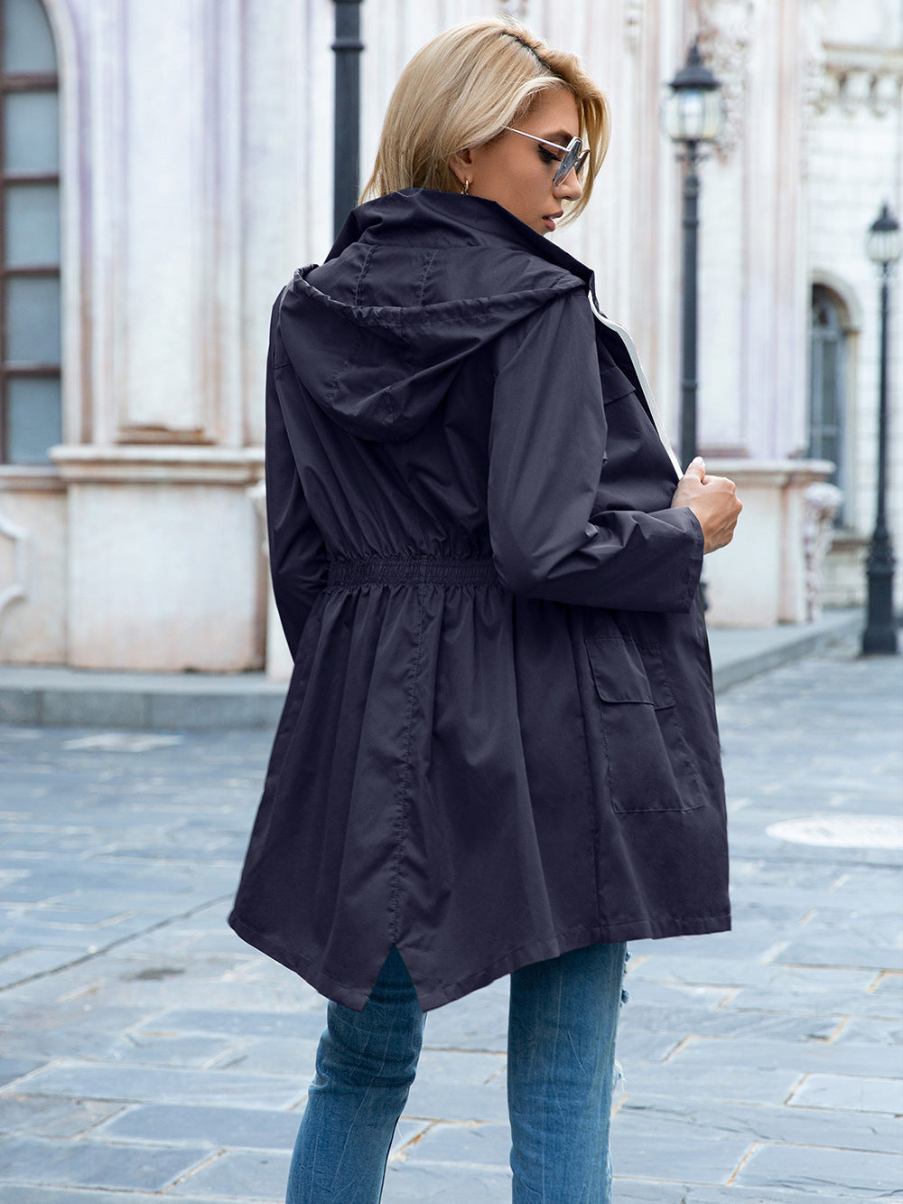 EB | Maßgeschneiderte und Elegante Winterjacke