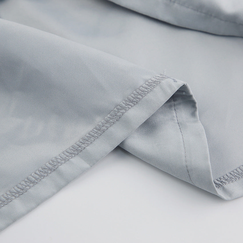 EB | Viktorianisch Inspirierte Bluse mit Hohem Kragen