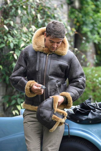 Herren Lammfell-Bomberjacke mit hochwertiger Verarbeitung und weichem Innenfutter EB
