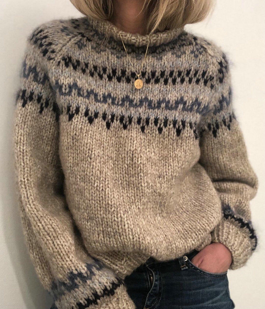 Damen Grober Strickpullover mit hohem Kragen und einzigartigem Muster EB