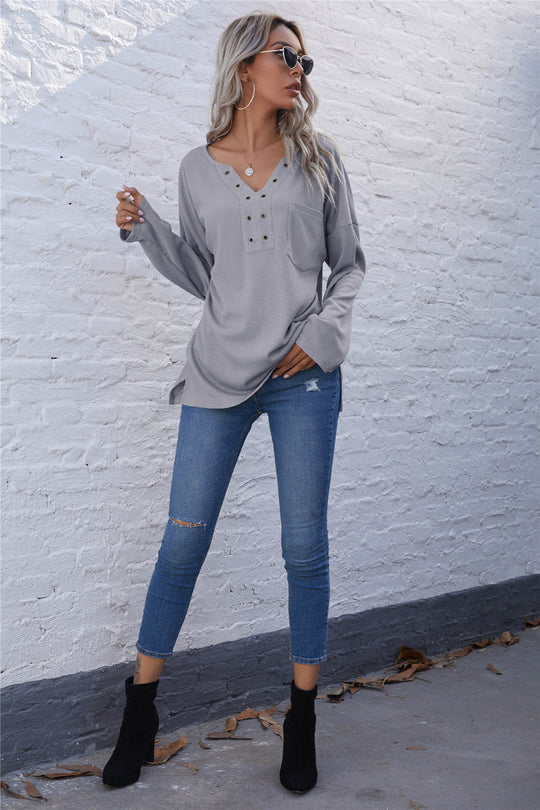 Damen lässiges Longsleeve Oberteil mit dekorativem Ausschnitt und praktischer Brusttasche EB