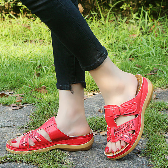Damen Komfortable Riemensandalen mit atmungsaktiven Einschnitten EB