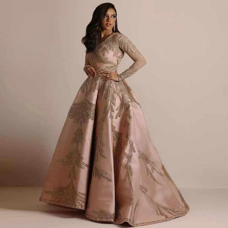 Damen Glamouröses Abendkleid mit schimmernden Pailletten und tiefem V-Ausschnitt EB
