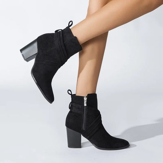 EB | Stilvolle Stiefel Für Eleganz