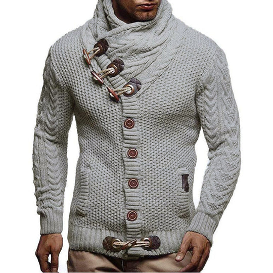 Herren nan Strickcardigan mit hohem Schalkragen, Zopfmuster und Knebelverschlüssen EB