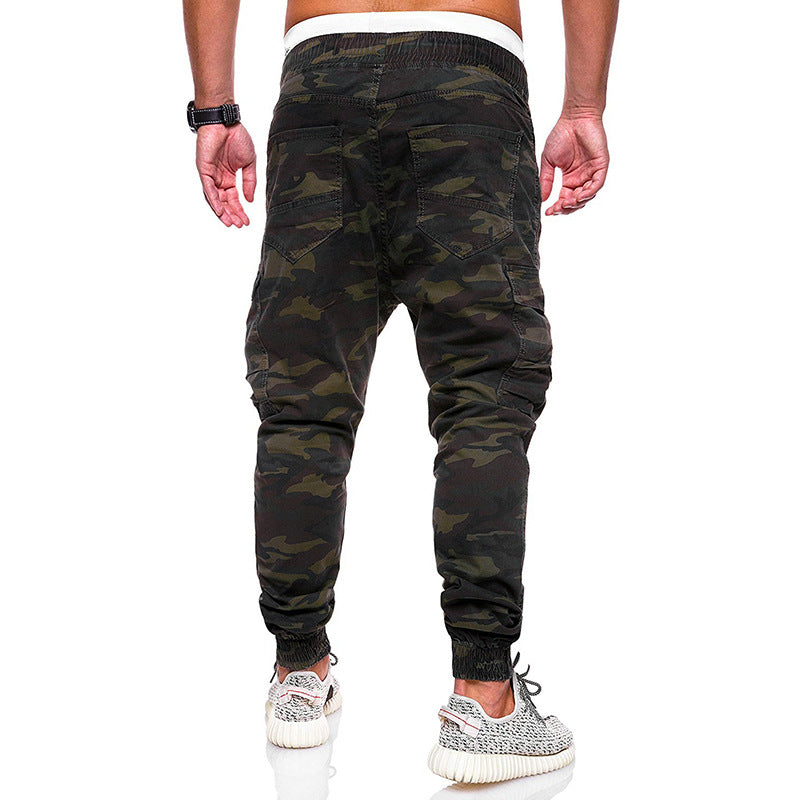 Herren nan taillierte Cargo-Joggerhose mit elastischem Komfortbund, seitlichen Klappentaschen und schmal zulaufenden Bündchen EB