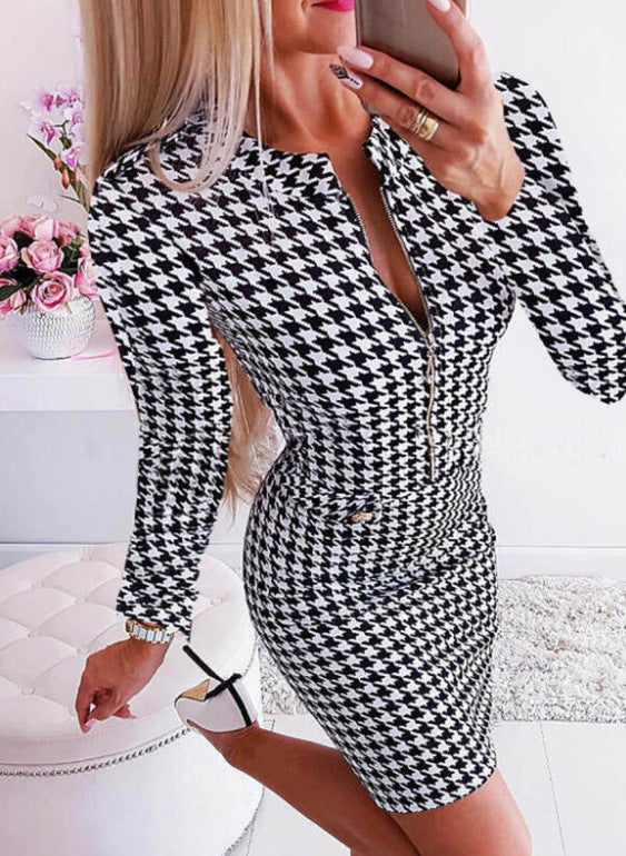 Damen Kleid im eleganten Hahnentrittmuster mit taillierter Passform EB