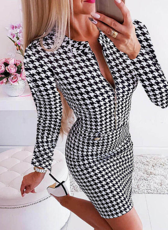 Damen Kleid im eleganten Hahnentrittmuster mit taillierter Passform EB