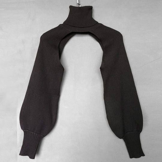 Damen Strickoberteil mit innovativem Schnitt und hohem Kragen EB