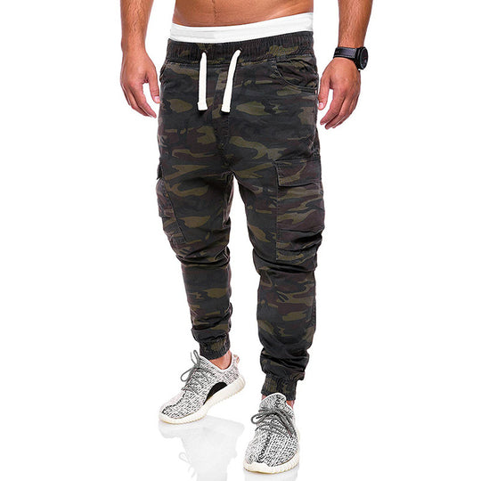 Herren nan taillierte Cargo-Joggerhose mit elastischem Komfortbund, seitlichen Klappentaschen und schmal zulaufenden Bündchen EB
