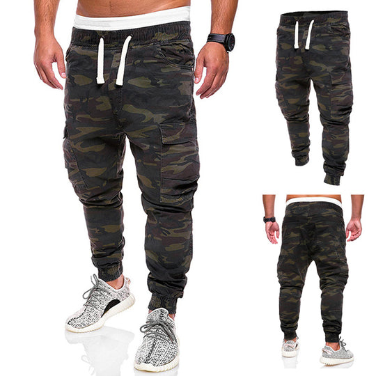 Herren nan taillierte Cargo-Joggerhose mit elastischem Komfortbund, seitlichen Klappentaschen und schmal zulaufenden Bündchen EB