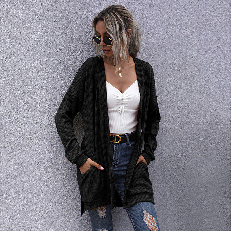 Damen Strickjacke mit geripptem Design und praktischen Taschen EB