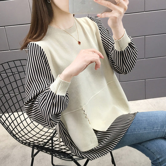 Damen Layered Sweatshirt mit gestreiften Ärmeln und Knopfdetails EB