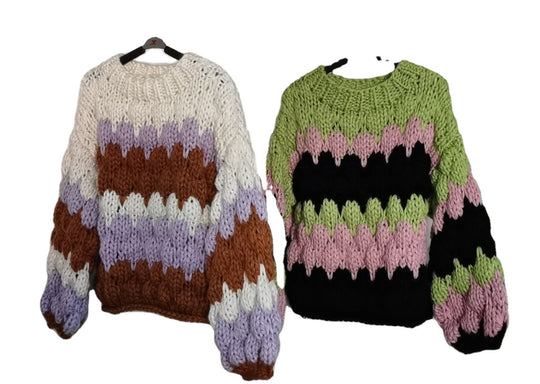 Damen modischer Grobstrickpullover mit farbenfrohem Wellenmuster und großzügigen Ärmeln EB