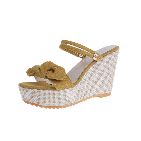 Damen Wedge-Sandalen mit dekorativem Riemchen und trendigem Blumenmotiv EB