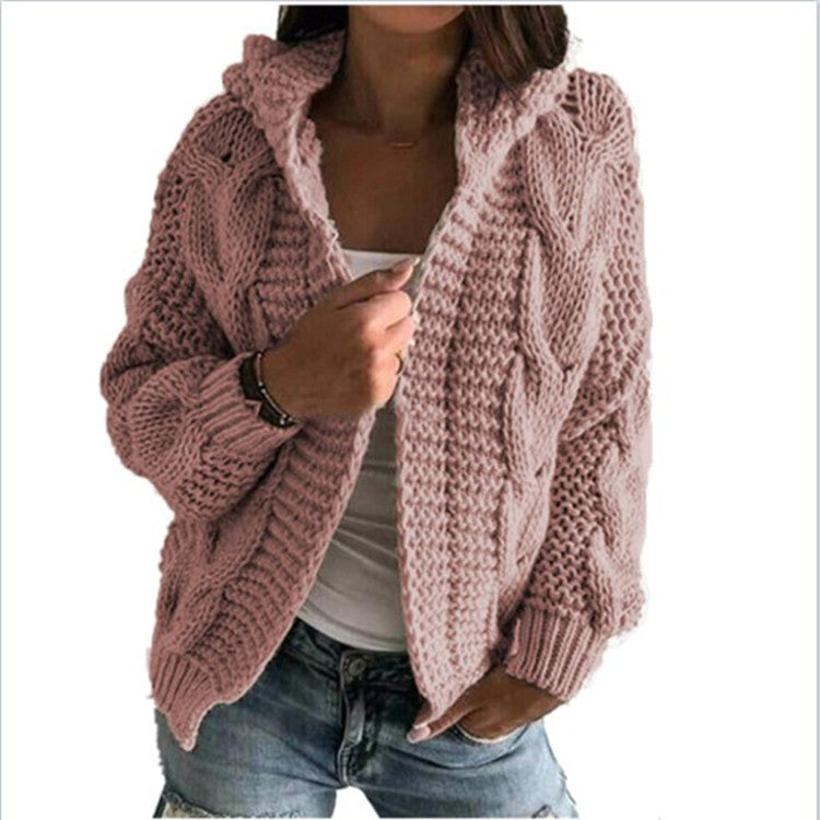 Damen Strickjacke mit Kapuze und trendigem Zopfmuster EB