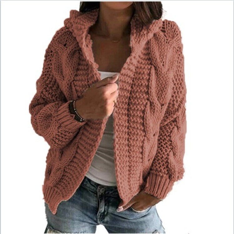Damen Strickjacke mit Kapuze und trendigem Zopfmuster EB