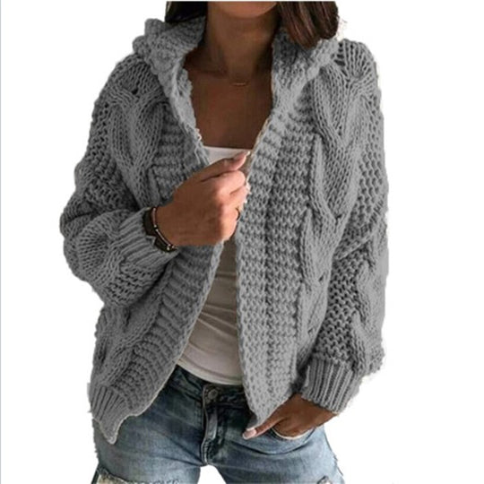Damen Strickjacke mit Kapuze und trendigem Zopfmuster EB