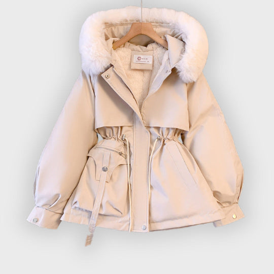 EB | Stylischer Wintermantel mit Fellkapuze
